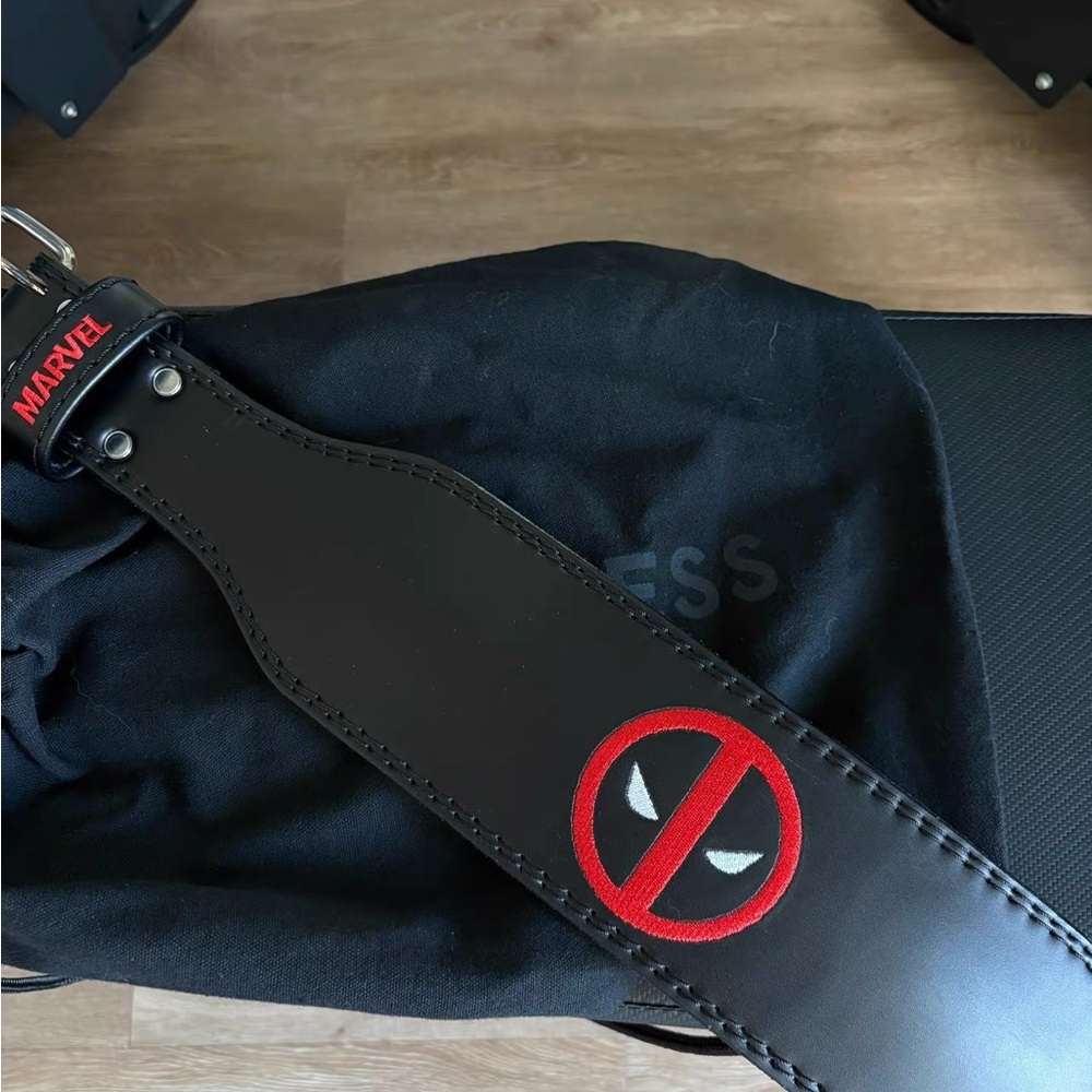 Marvel Black and Weightlifting belt with Deadpool Logo
